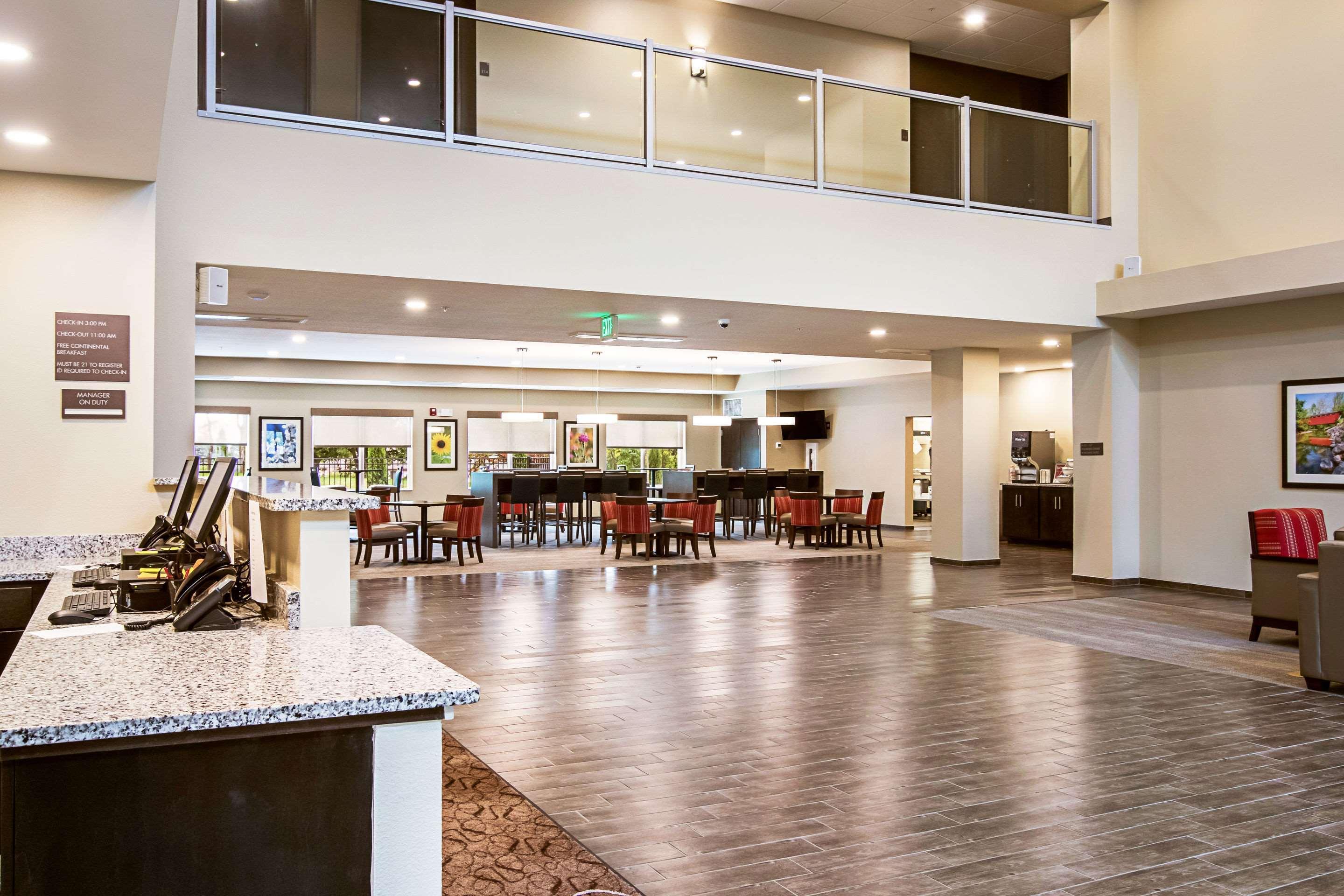 Comfort Suites Wooster Near University Campus Exterior foto